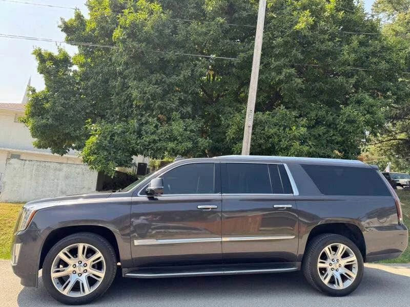 2017 Cadillac Escalade 4th Gen - Image 3 of 13