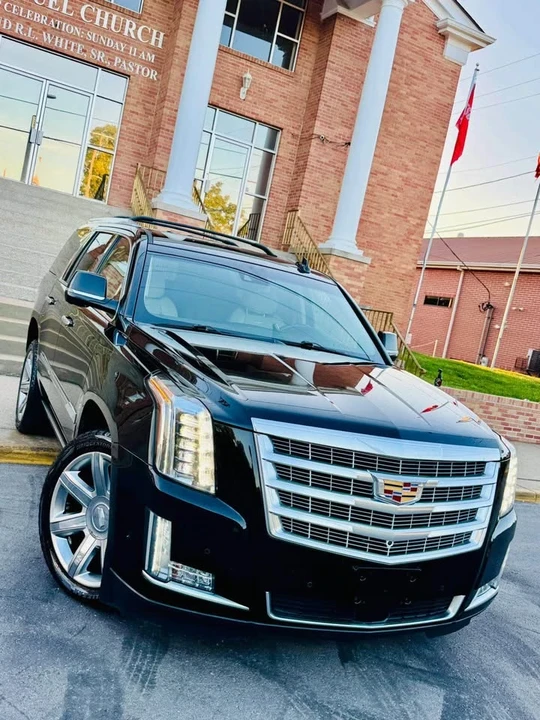 2017 Cadillac Escalade 4th Gen - Image 2 of 20