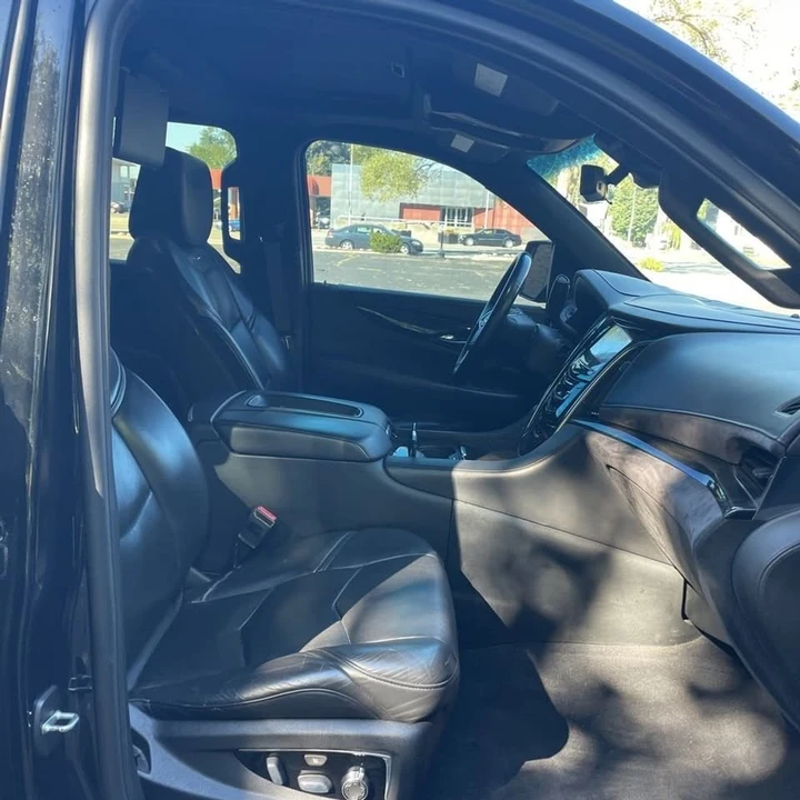 2017 Cadillac Escalade 4th Gen - Image 9 of 16