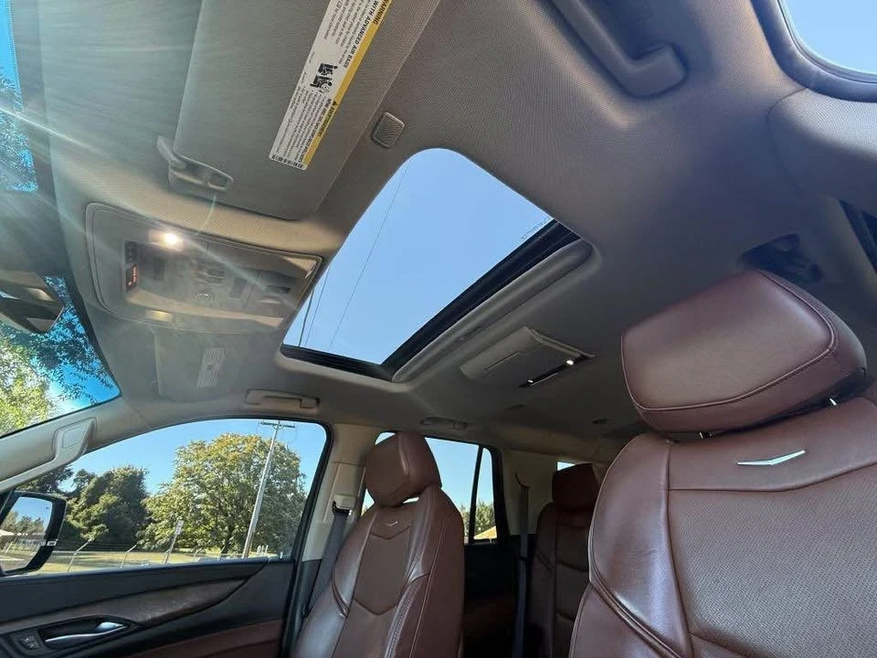2017 Cadillac Escalade 4th Gen - Image 13 of 19