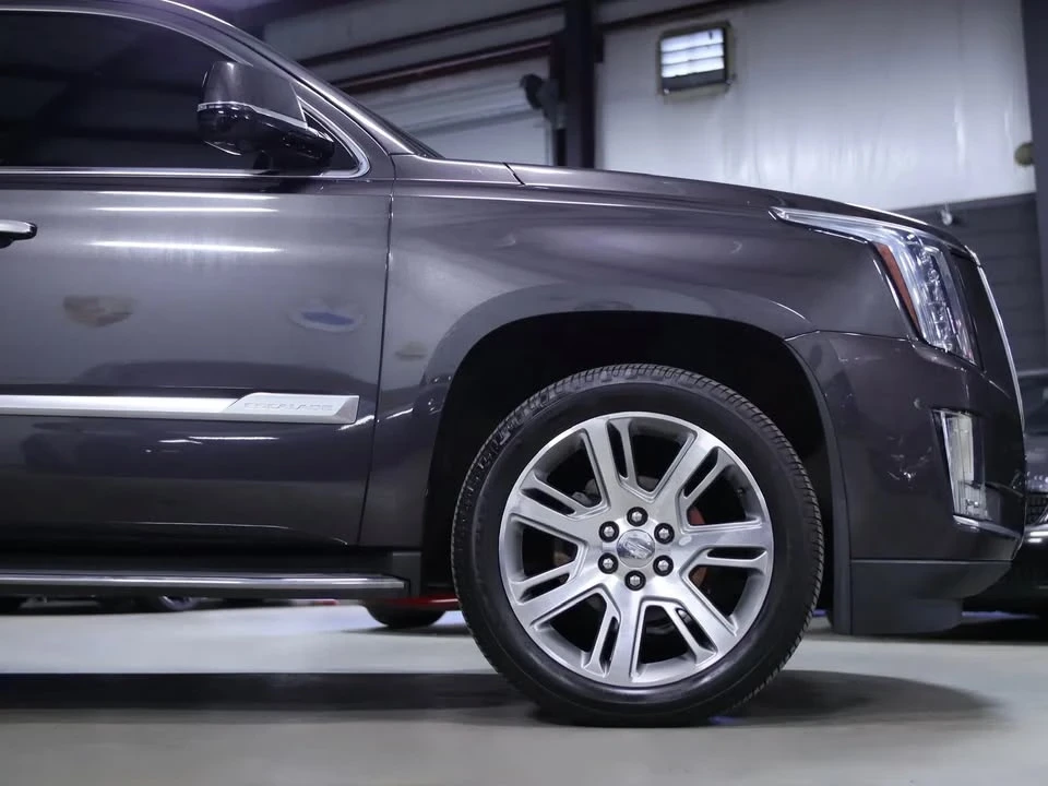 2017 Cadillac Escalade 4th Gen - Image 9 of 19