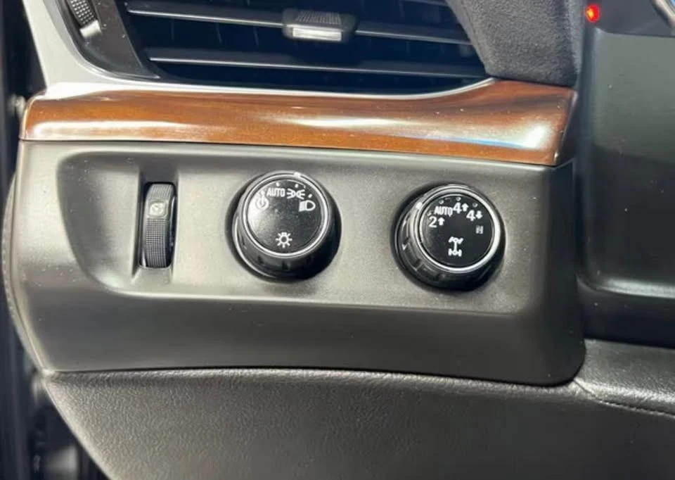 2017 Cadillac Escalade 4th Gen - Image 20 of 20