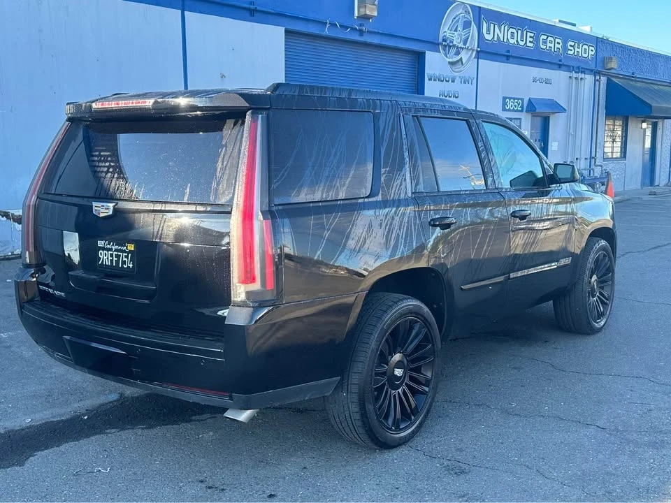 2017 Cadillac Escalade 4th Gen - Image 3 of 3