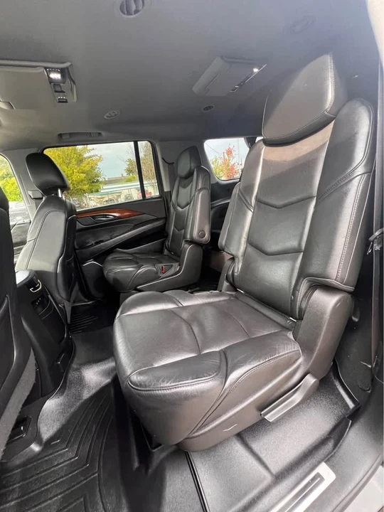 2017 Cadillac Escalade 4th Gen - Image 12 of 17