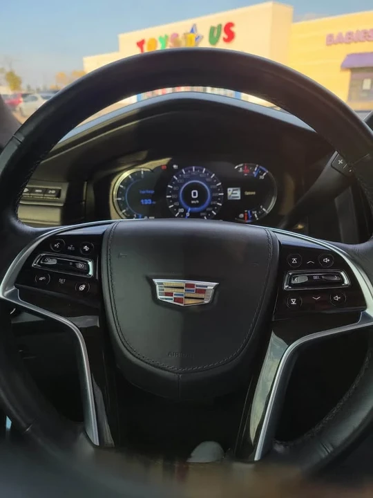 2017 Cadillac Escalade 4th Gen - Image 13 of 15