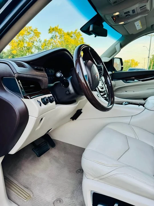 2017 Cadillac Escalade 4th Gen - Image 11 of 20