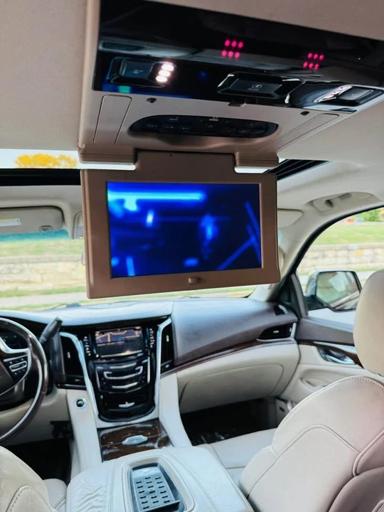 2017 Cadillac Escalade 4th Gen - Image 16 of 20