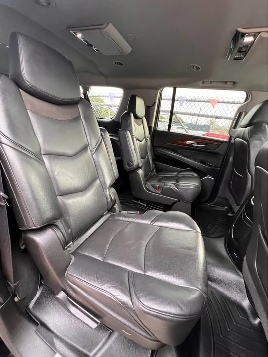 2017 Cadillac Escalade 4th Gen - Image 15 of 17