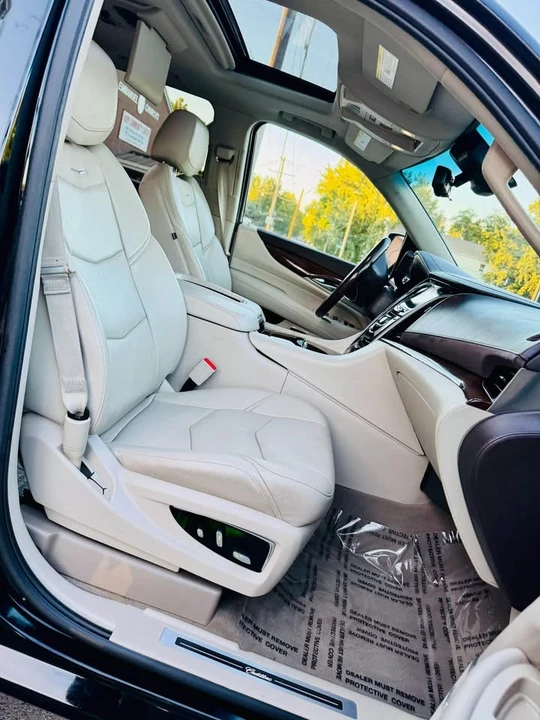 2017 Cadillac Escalade 4th Gen - Image 18 of 20