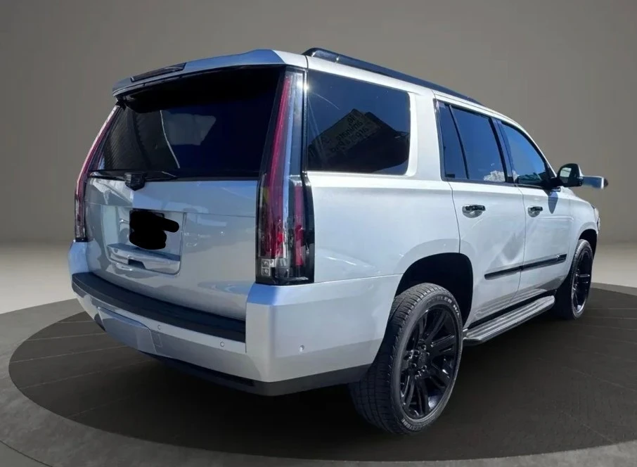 2017 Cadillac Escalade 4th Gen - Image 2 of 9