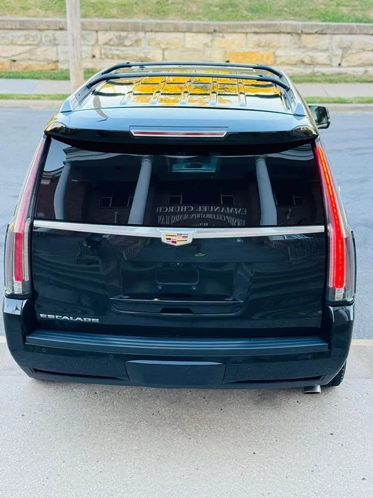 2017 Cadillac Escalade 4th Gen - Image 7 of 20