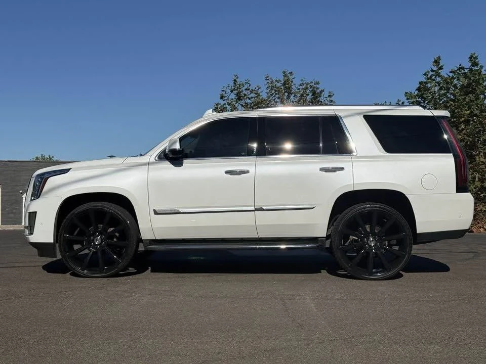 2017 Cadillac Escalade 4th Gen - Image 2 of 19