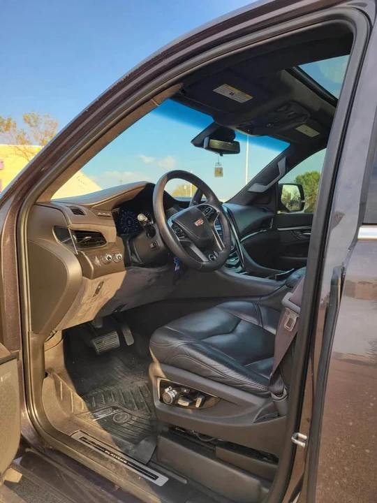 2017 Cadillac Escalade 4th Gen - Image 9 of 15