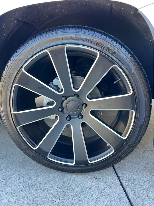 2017 Cadillac Escalade 4th Gen - Image 5 of 10