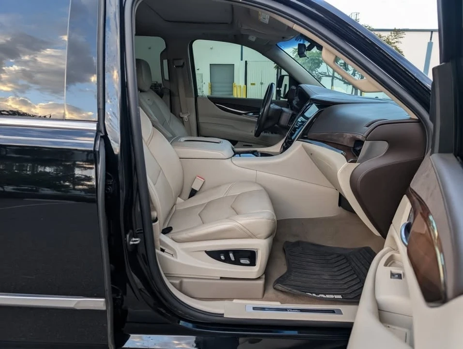 2017 Cadillac Escalade 4th Gen - Image 18 of 20