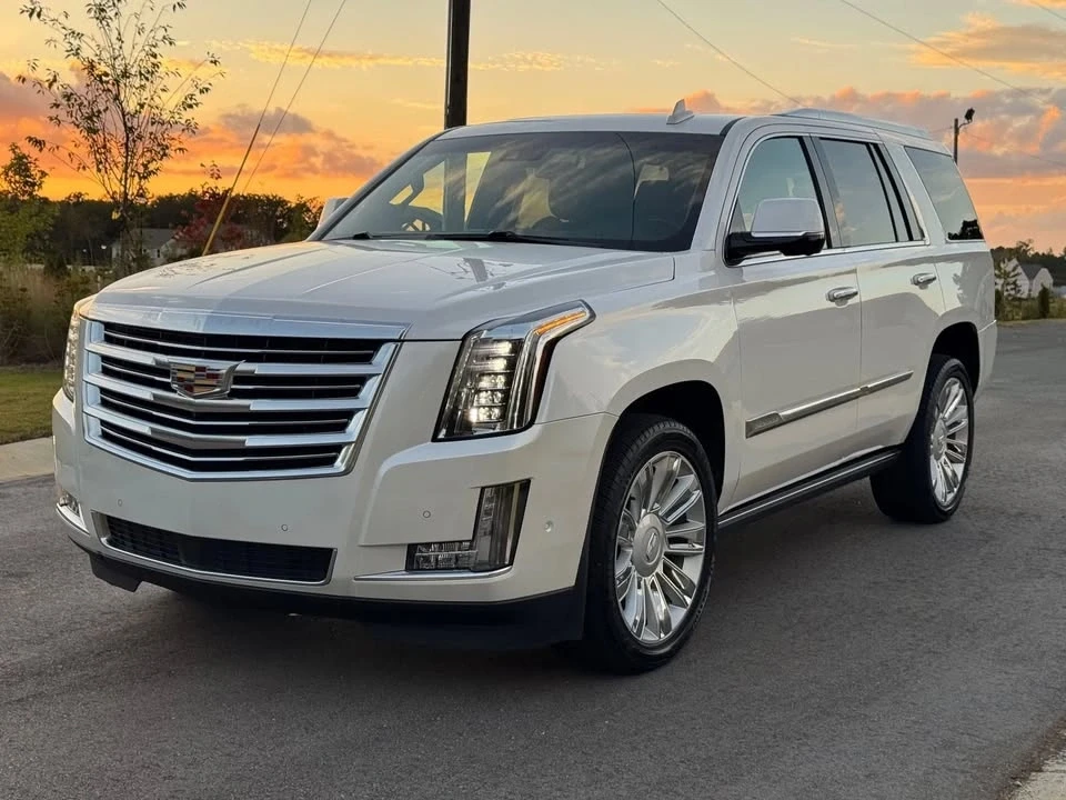 2017 Cadillac Escalade 4th Gen - Image 2 of 20