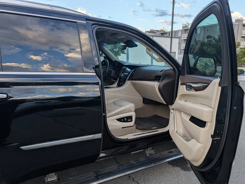 2017 Cadillac Escalade 4th Gen - Image 17 of 20