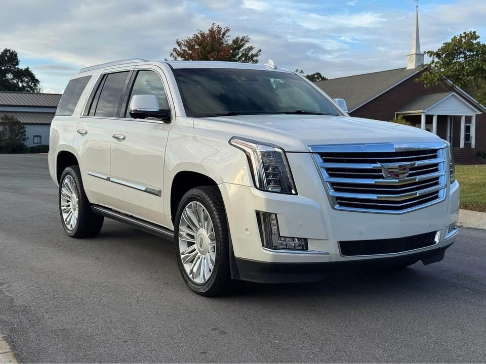 2017 Cadillac Escalade 4th Gen - Image 3 of 13