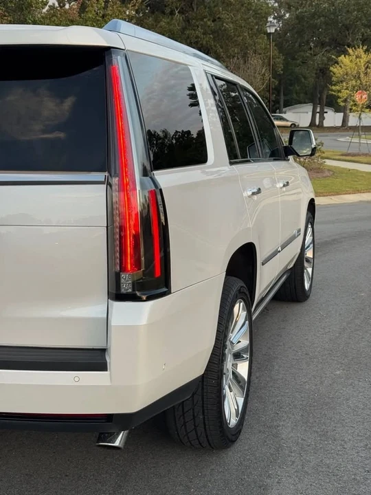 2017 Cadillac Escalade 4th Gen - Image 10 of 20