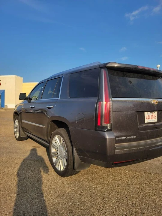 2017 Cadillac Escalade 4th Gen - Image 6 of 15