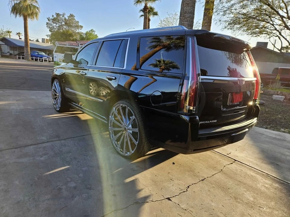 2017 Cadillac Escalade 4th Gen - Image 6 of 10