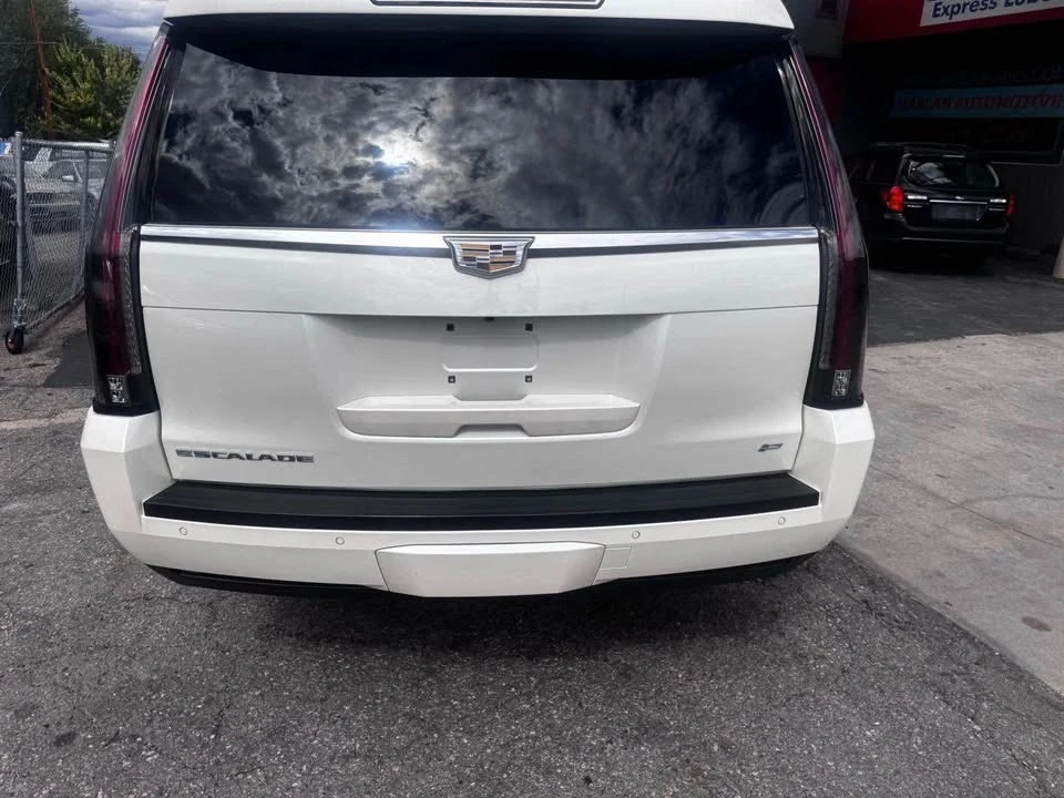 2017 Cadillac Escalade 4th Gen - Image 4 of 16