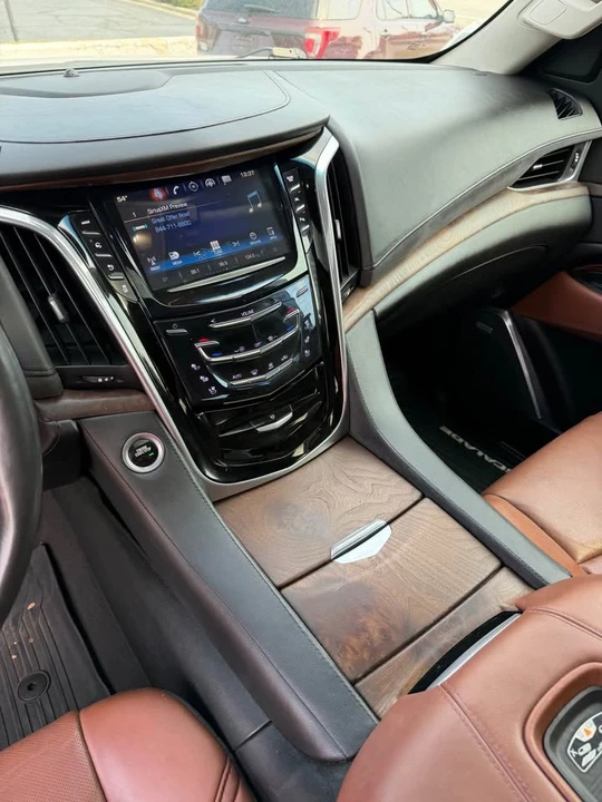 2017 Cadillac Escalade 4th Gen - Image 11 of 20