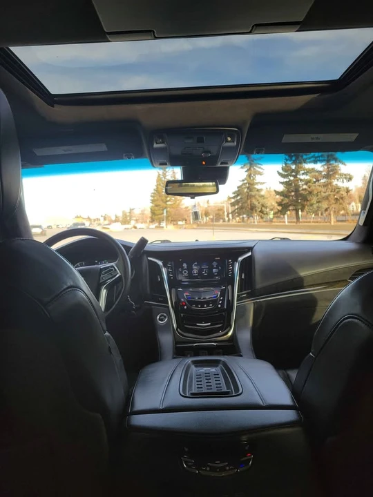 2017 Cadillac Escalade 4th Gen - Image 15 of 20