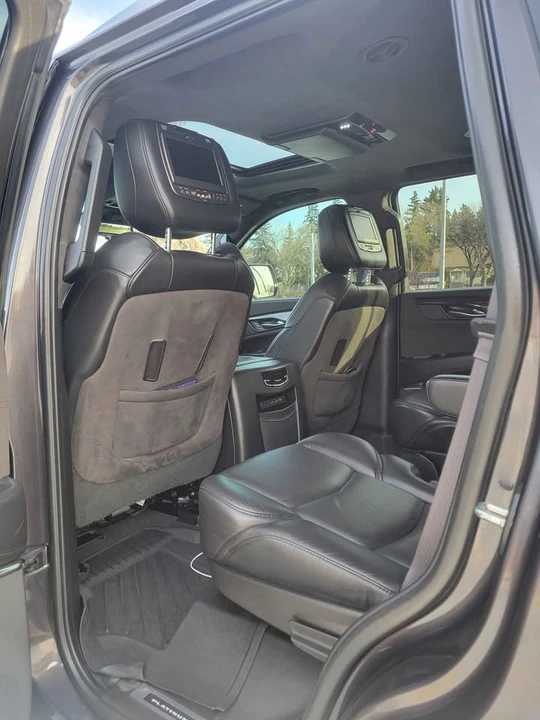 2017 Cadillac Escalade 4th Gen - Image 11 of 20
