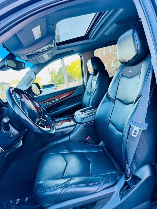 2017 Cadillac Escalade 4th Gen - Image 5 of 13