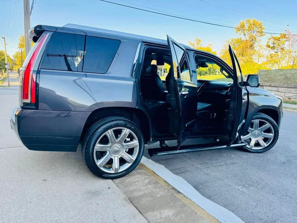 2017 Cadillac Escalade 4th Gen - Image 12 of 19