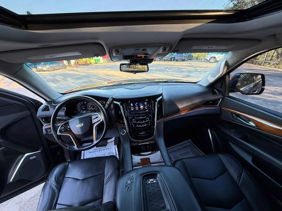 2017 Cadillac Escalade 4th Gen - Image 4 of 7
