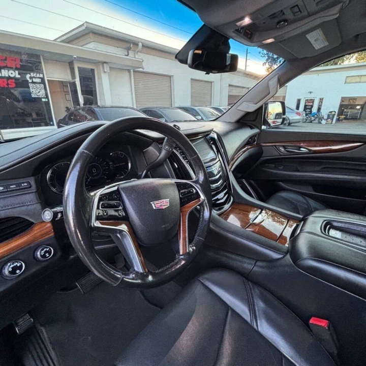 2017 Cadillac Escalade 4th Gen - Image 17 of 20