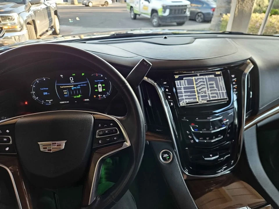 2017 Cadillac Escalade 4th Gen - Image 5 of 10