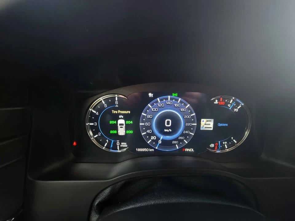 2017 Cadillac Escalade 4th Gen - Image 18 of 20