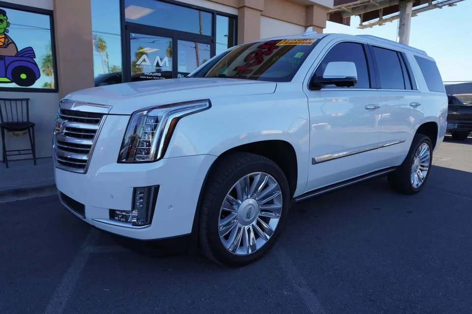 2017 Cadillac Escalade 4th Gen - Image 2 of 19