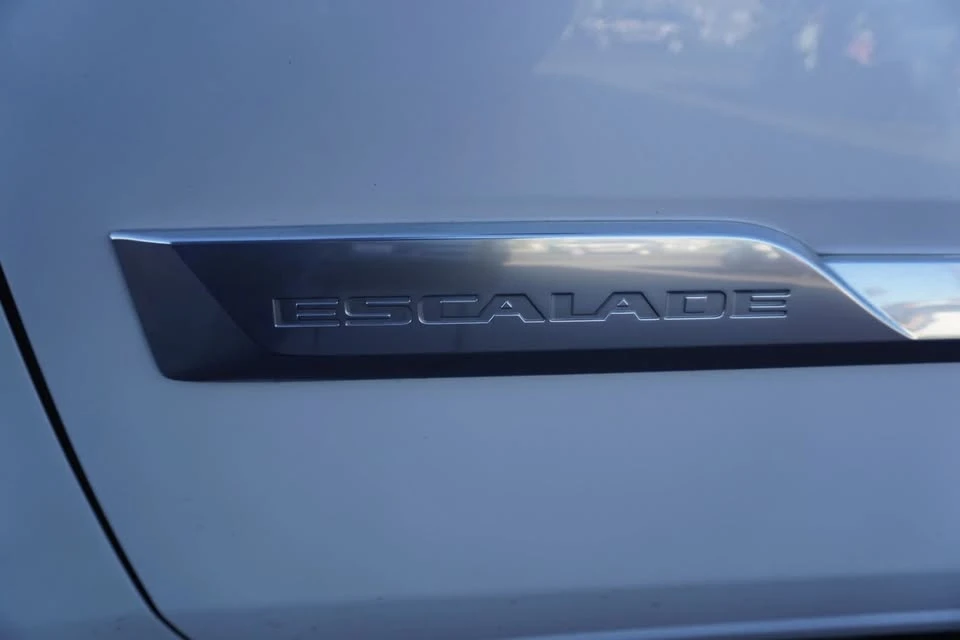 2017 Cadillac Escalade 4th Gen - Image 11 of 19