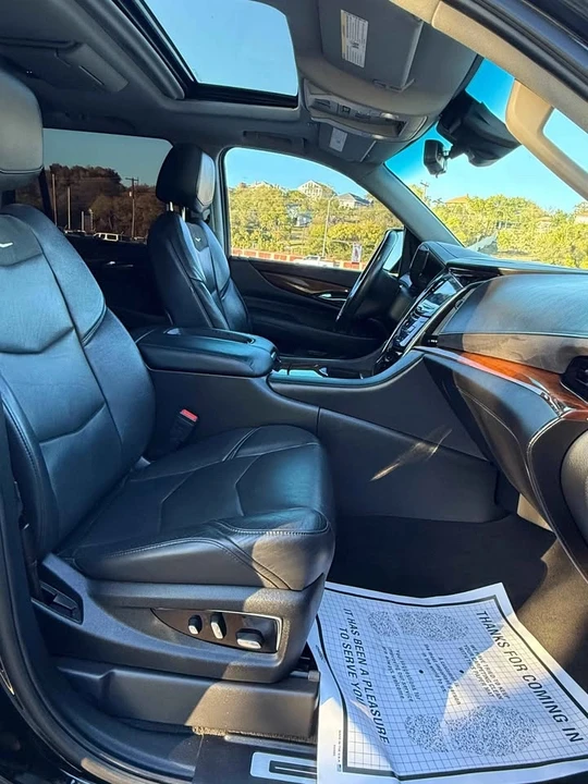 2017 Cadillac Escalade 4th Gen - Image 6 of 8