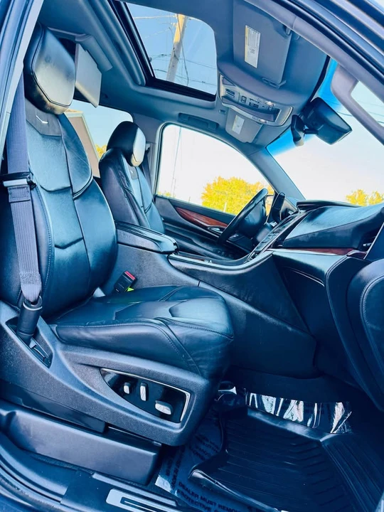 2017 Cadillac Escalade 4th Gen - Image 8 of 13