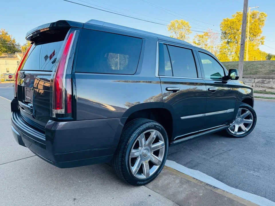 2017 Cadillac Escalade 4th Gen - Image 10 of 19