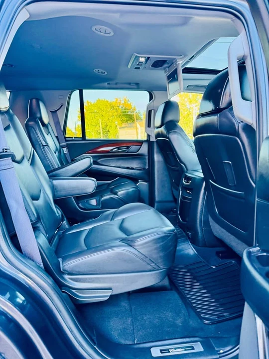 2017 Cadillac Escalade 4th Gen - Image 7 of 13