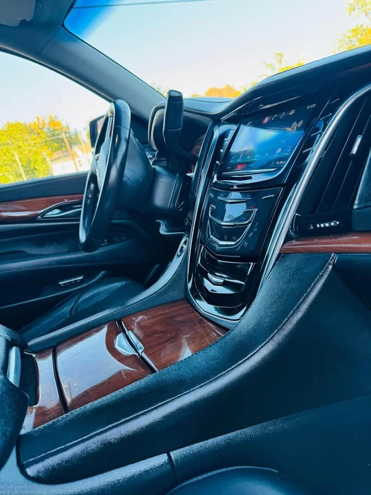 2017 Cadillac Escalade 4th Gen - Image 6 of 19