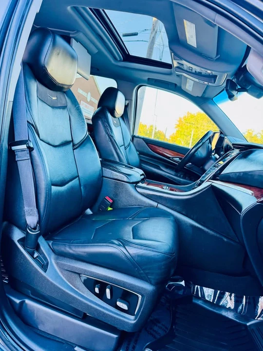 2017 Cadillac Escalade 4th Gen - Image 10 of 13