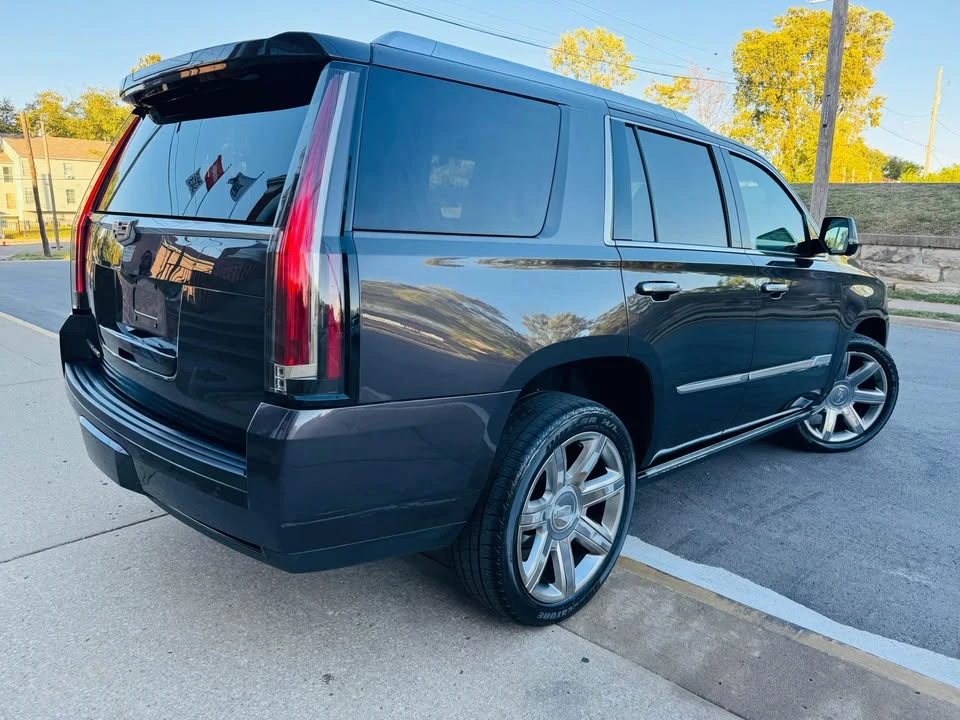 2017 Cadillac Escalade 4th Gen - Image 10 of 19