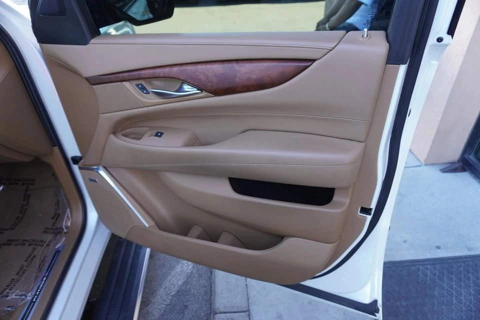 2017 Cadillac Escalade 4th Gen - Image 15 of 19