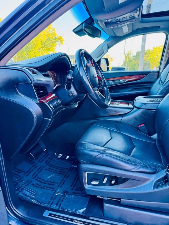 2017 Cadillac Escalade 4th Gen - Image 5 of 14