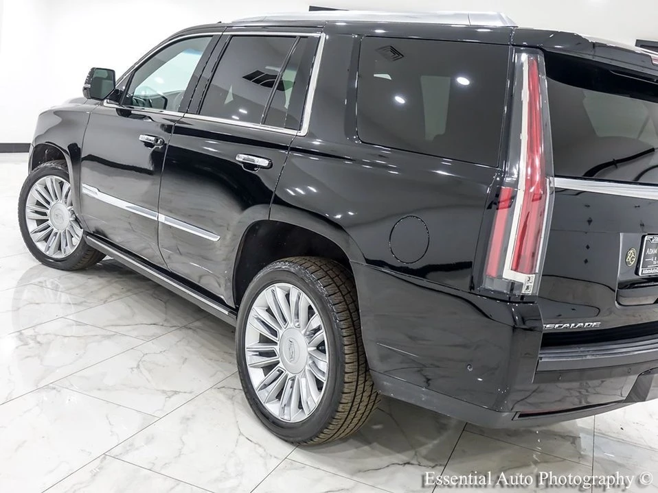 2017 Cadillac Escalade 4th Gen - Image 18 of 20