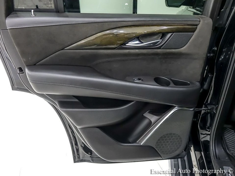 2017 Cadillac Escalade 4th Gen - Image 13 of 20