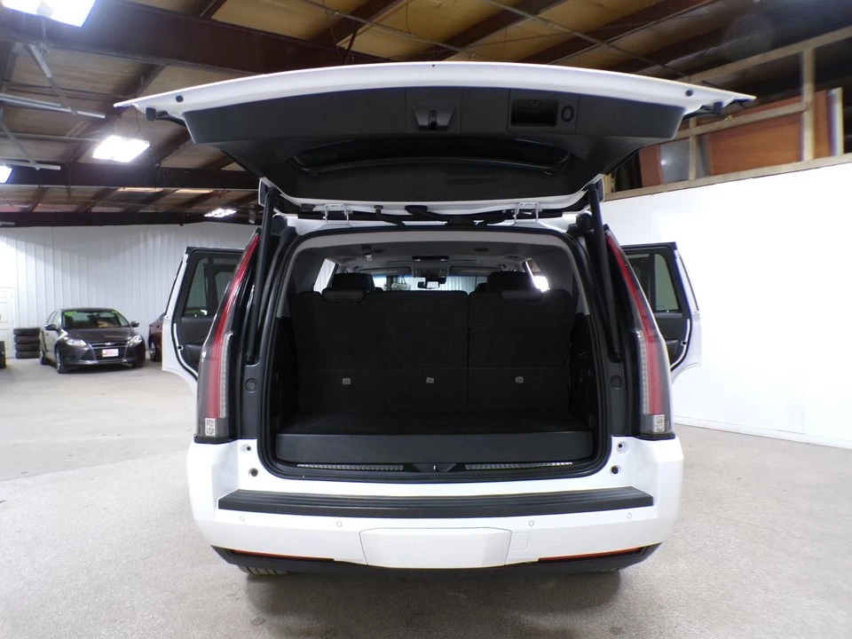 2017 Cadillac Escalade 4th Gen - Image 13 of 19