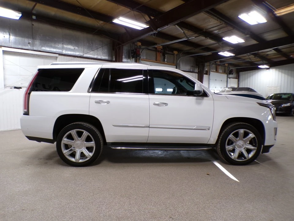 2017 Cadillac Escalade 4th Gen - Image 6 of 19